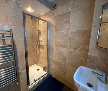 Room in a Shared House, Rope Street, SE16 - Photo 6