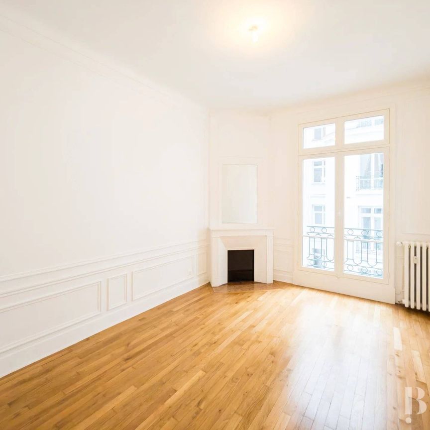 Rental Apartment Paris 8th Europe - Photo 1