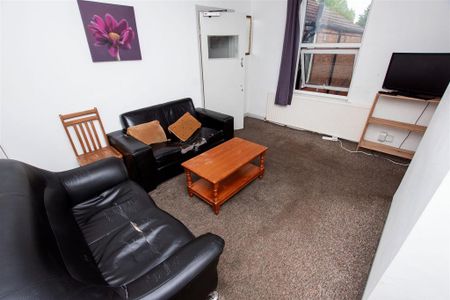 4 bedroom house to rent - Photo 2