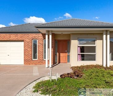 12 Goodenia Street, Officer - Photo 3