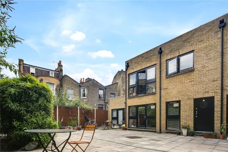 Florfield Passage, E8 - Photo 3