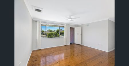 Immaculately Presented Beachside Cottage - Photo 3