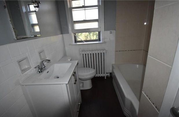 For Lease - 468 BRIDGMAN Avenue Unit# 3, Burlington, Ontario - Photo 1