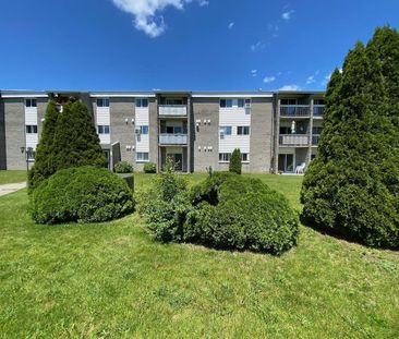 Two-Bedroom (4.5) - 759 Rue Bussière, Granby - Photo 2