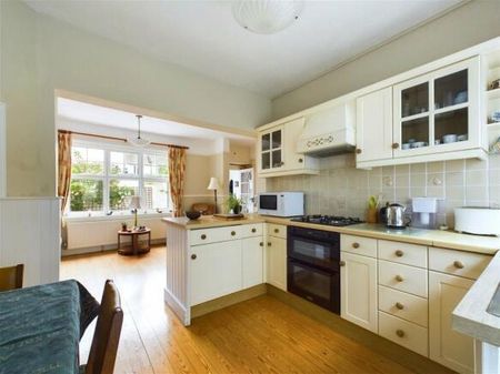 Western Place, Worthing, BN11 3LU - Photo 2