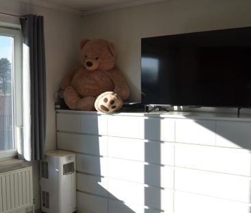 Appartement te huur in Rijkhoven voor € 800 met 2 slaapkamers - Photo 3