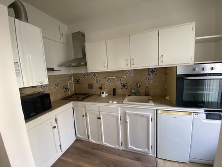 Location Appartement 2 pièces 29m² VILLENEUVE LE ROI 94290 - Photo 2