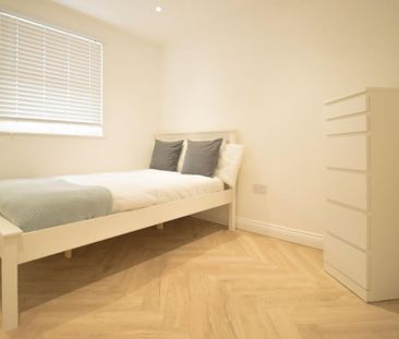 6 bedroom house to rent - Photo 4