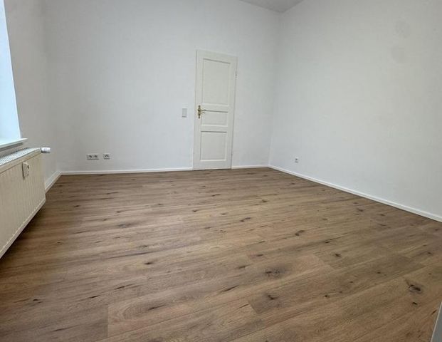 Kernsanierte 2-Zi-Wohnung mit neuer EBK in ruhigem Hinterhof mitten in Flingern!!! - Foto 1