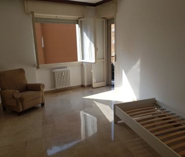 Via Gerolamo Forni, Milan, Lombardy 20161 - Photo 6