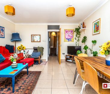 Moresby Road, E5, London - Photo 1