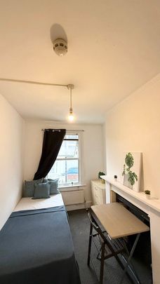 Room in a Shared House, Denzil Road, NW10 - Photo 1