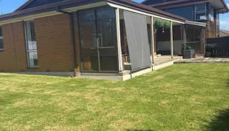 Spacious 3 bedroom family home - Photo 5