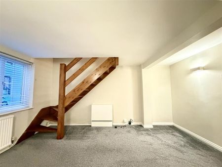 2 bedroom terraced house to rent - Photo 2
