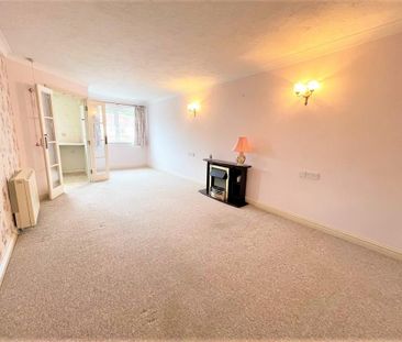 1 bedroom flat to rent - Photo 2