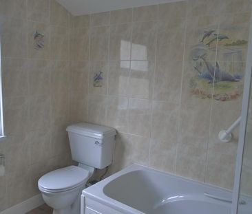 2 bedroom terraced house to rent - Photo 6