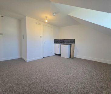 Studio to rent - Photo 4