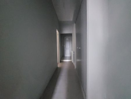 Location Appartement 2 pièces 42m² CAUDEBEC LES ELBEUF 76320 - Photo 5