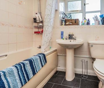 2 bedroom apartment to rent - Photo 6