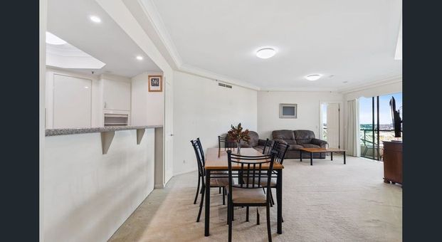 CITY APARTMENT WITH STORY BRIDGE VIEWS - LEVEL 19 - Photo 1