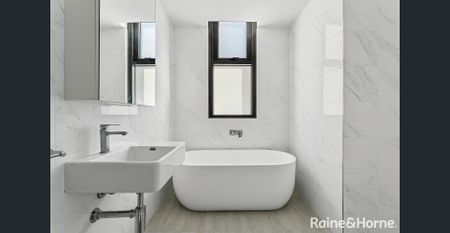 North facing two bedroom apartment with study - Photo 5