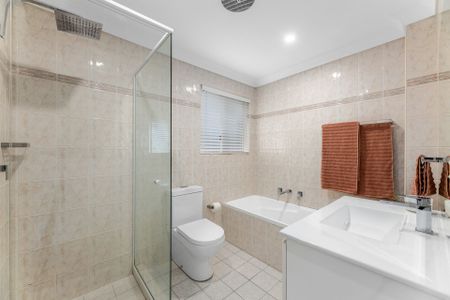 Stylish Apartment | Conveniently Located - Photo 3