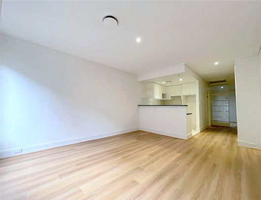 504/442 St Kilda Road - Photo 1
