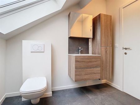 duplex app (2de + 3de v) met 3 slpks, 2 bdks - Bostsestraat 2, 3300 TIENEN - Photo 2