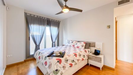 Atico en alquiler en Malaga - Photo 2