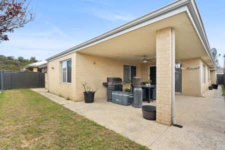 Spacious Family Home for Lease in Baldivis - Photo 5