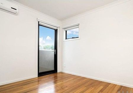 2/150 Woods Street, Newport - Photo 2