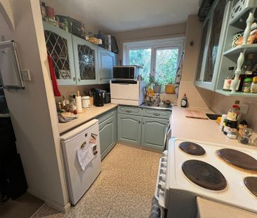 One Bedroom Flat for Rent in Enfield - Photo 5