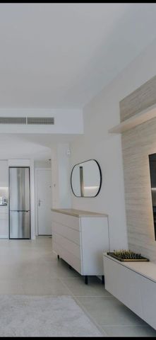 Apartment in Selwo, Costa del Sol - Photo 3