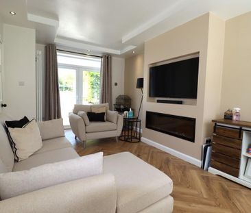 3 bedroom semi-detached house to rent - Photo 1