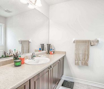 For Lease - 273 Riverlands Avenue, Markham, Ontario - Photo 4