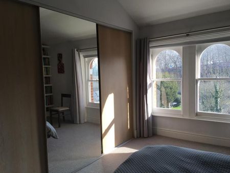Lovely double room in Crystal Palace - Photo 2