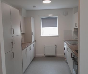 2 bedroom flat to rent - Photo 6