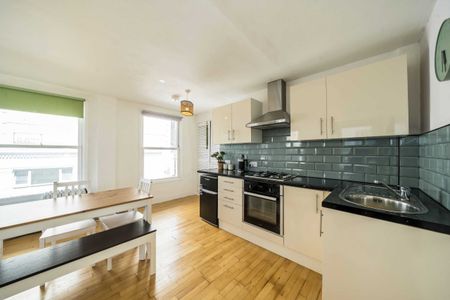 St Lukes Mews, North Kensington, W11, London - Photo 4