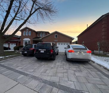 For Lease - 1366 CHALFIELD Drive Unit# Main+bsmt, Oakville, Ontario - Photo 5