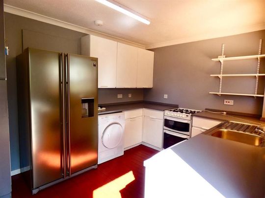 3 bedroom terraced house to rent - Photo 1