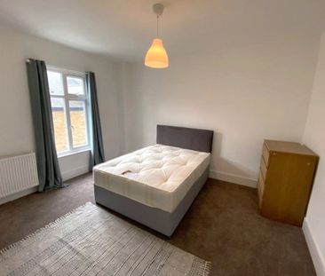 House to rent - Photo 1