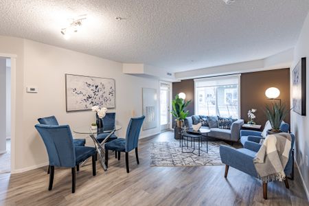 Emerald Place - Photo 3