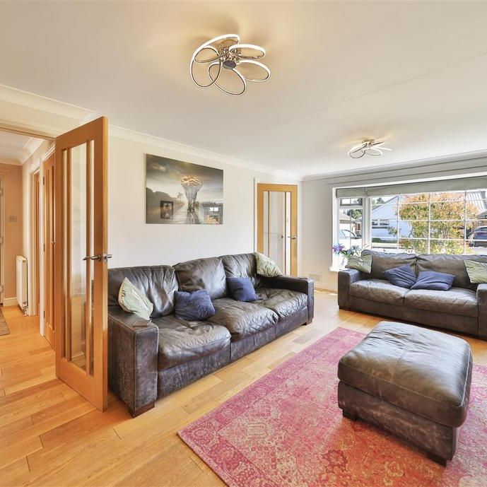 3 bedroom semi-detached bungalow to rent - Photo 1