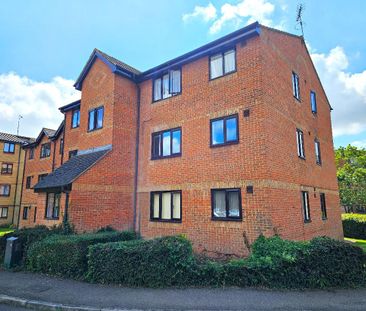 1 bed flat to rent in Waterville Drive, Basildon, SS16 - Photo 4