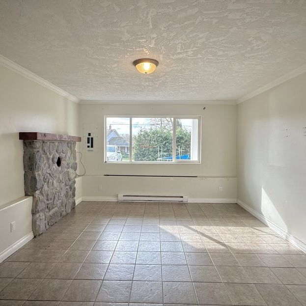 5855 Sycamore Street – Lower - Photo 1