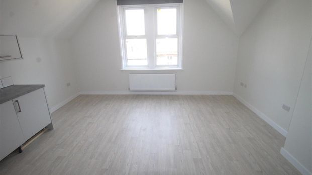 High Street, Littlehampton - Photo 1