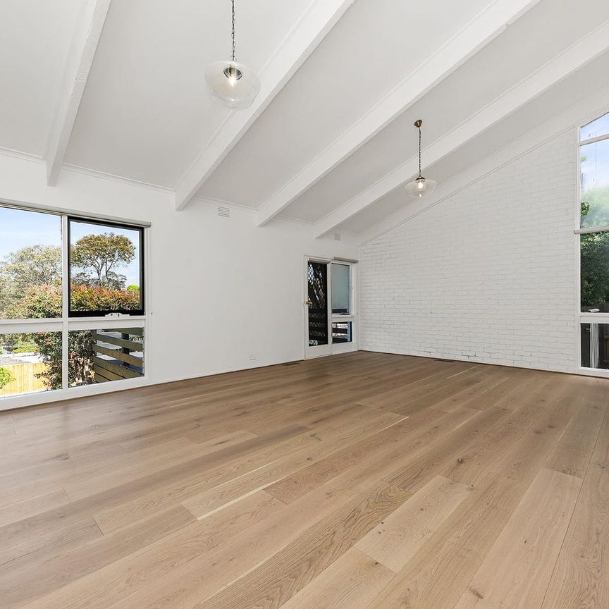 Charming 3-Bedroom Retreat in Templestowe - Your Perfect Home Awaits! - Photo 1