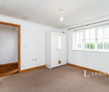 3 bedroom bungalow to rent - Photo 3