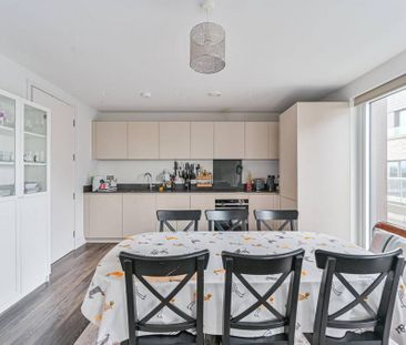 3 bedroom flat to rent - Photo 5