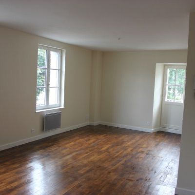 Location Appartement 3 pièces 57m² EGLETONS 19300 - Photo 1